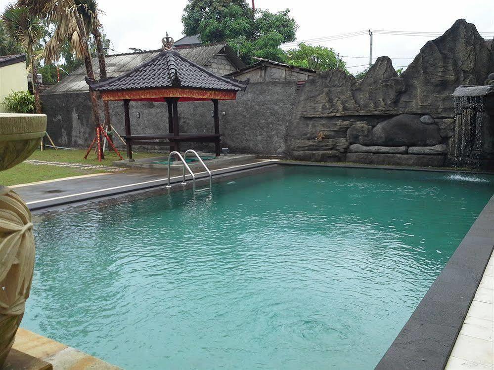 Jimbaran Lestari Hotel & Residence - Spa Exteriör bild
