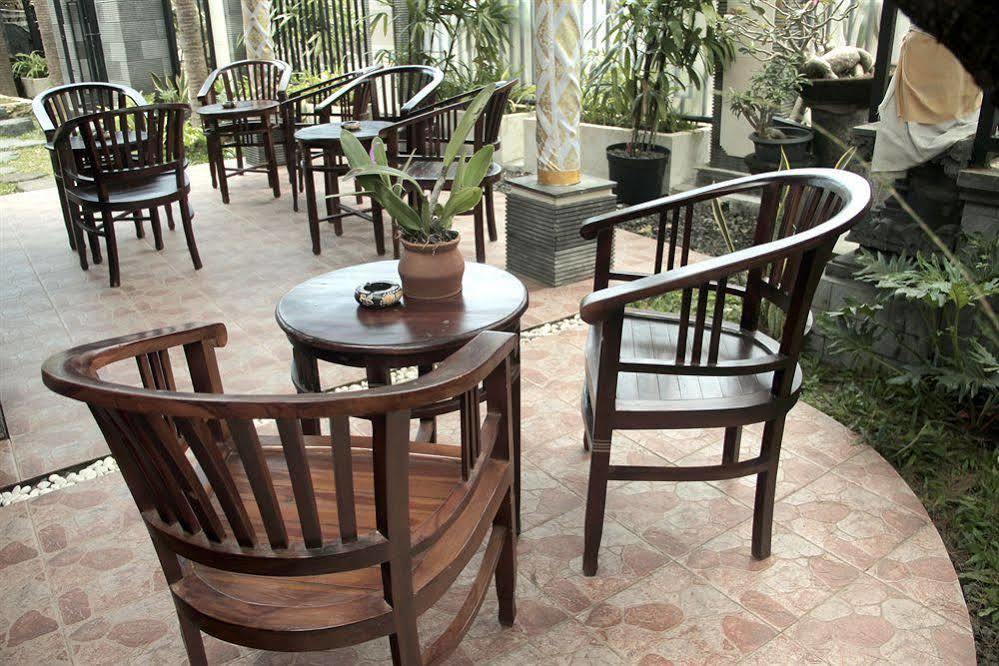 Jimbaran Lestari Hotel & Residence - Spa Exteriör bild